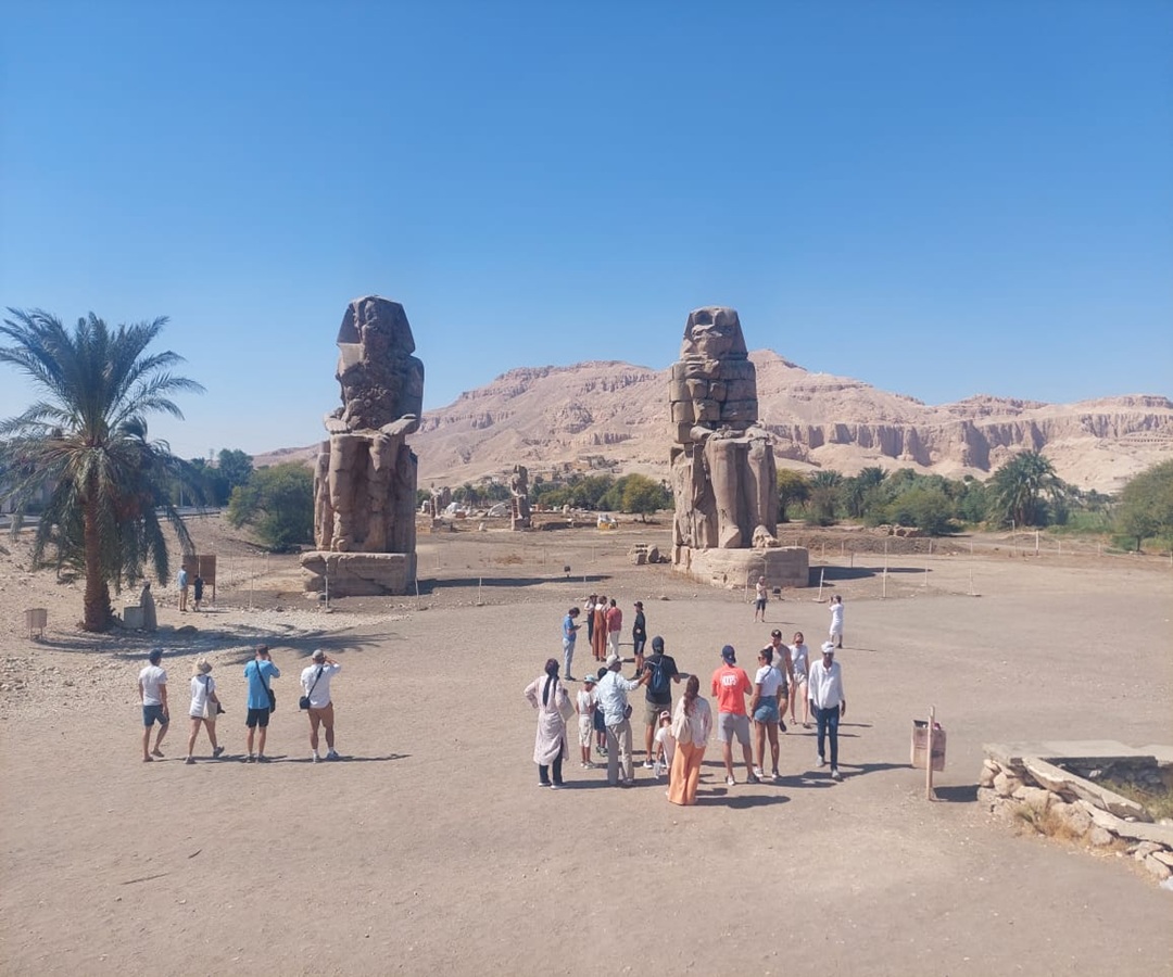 Colossi-of-Memnon-in-Luxor-Egypt